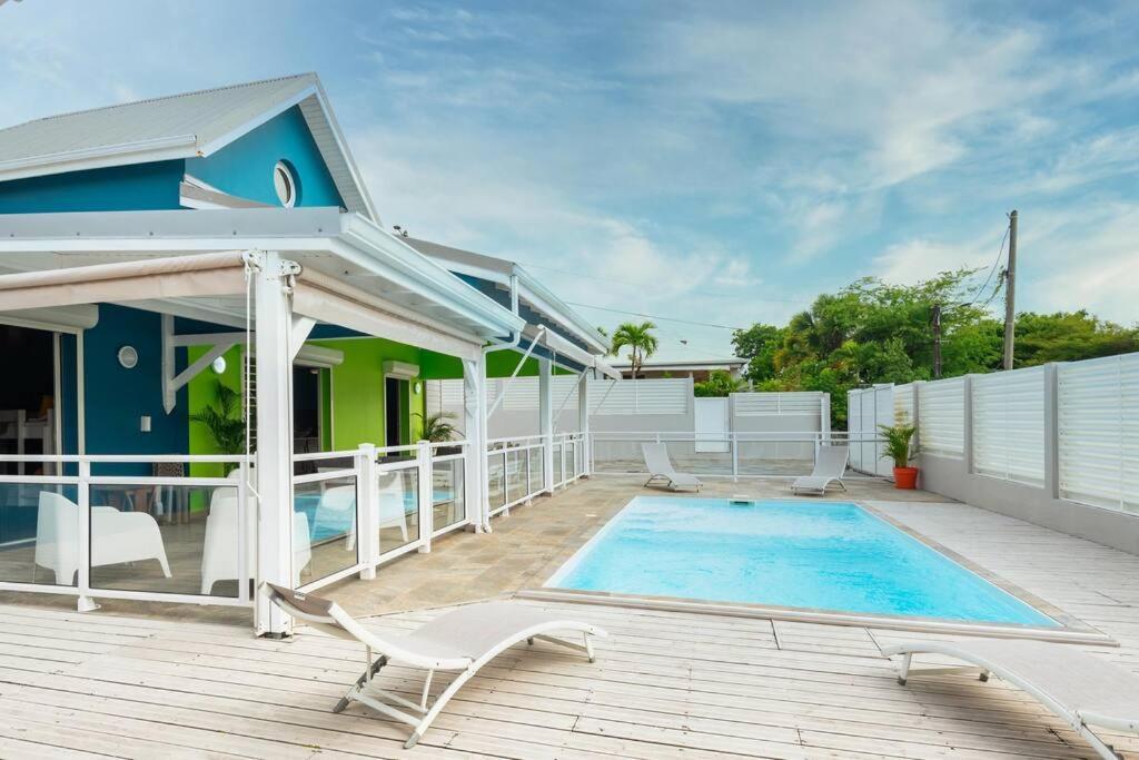 Villa De Standing Avec Piscine Au Gosier Le Gosier  Eksteriør bilde